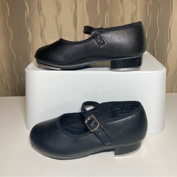 🌺 Revolution Dance Toddler Girl's 11 Black Matte Buckle Tap Shoes - Picture 2 of 16